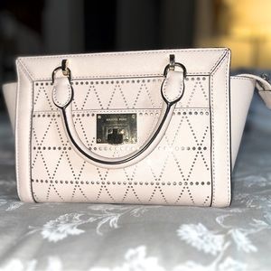 MICHAEL KORS Crossbody Tina Satchel
(Oyster Leather)